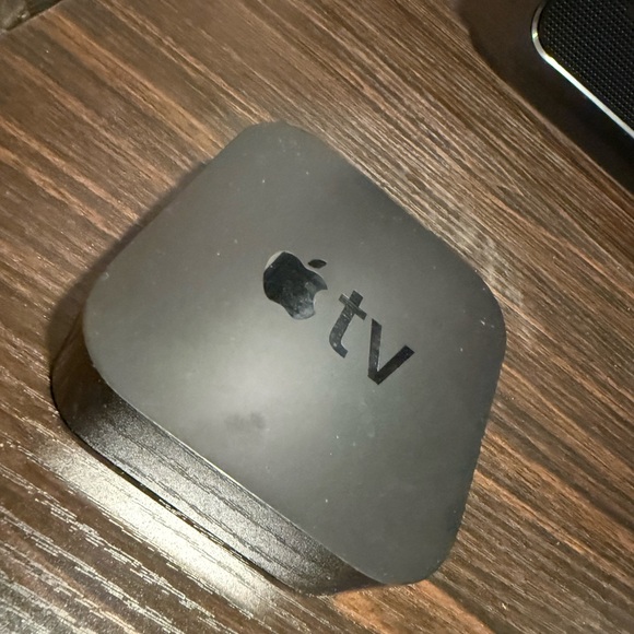 Apple TV HD (4th gen) - Picture 2 of 4